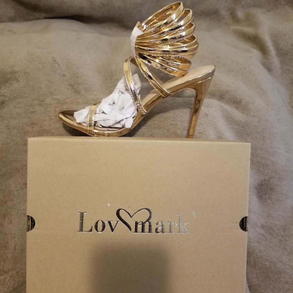 High Heel Shoes - Picture 3 of 5